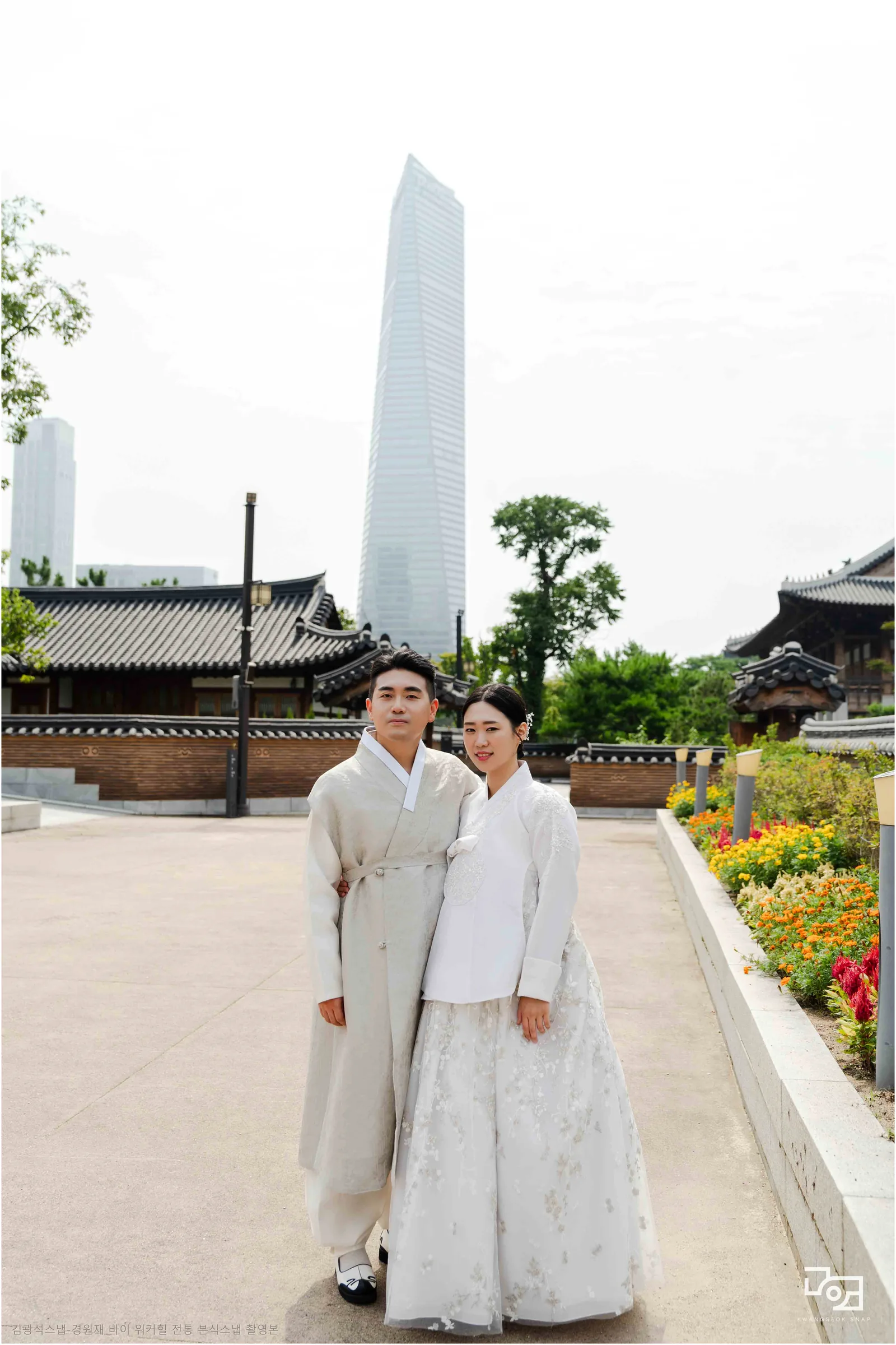경원재 바이 워커힐 흰 한복으로 시작한 한옥 촬영 본식스냅 08