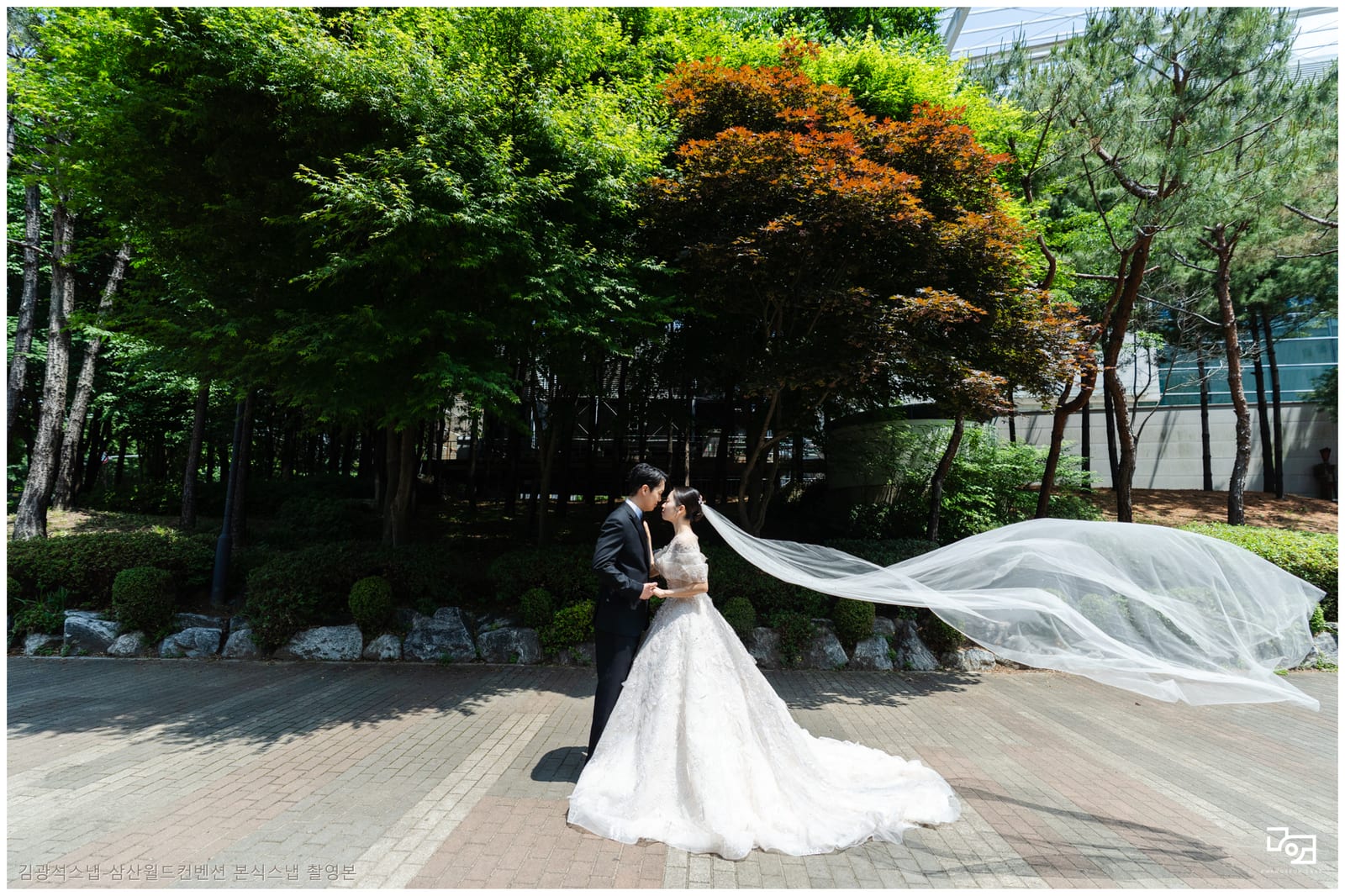 삼산월드컨벤션 본식스냅 정원 야외촬영 2