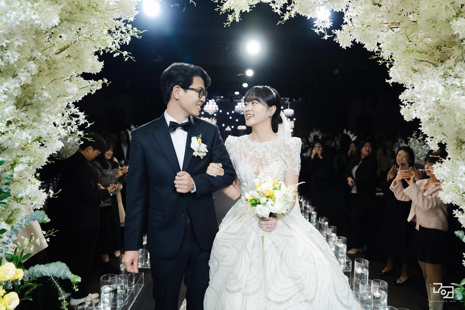 삼산월드컨벤션 신랑신부 행진 본식스냅 02