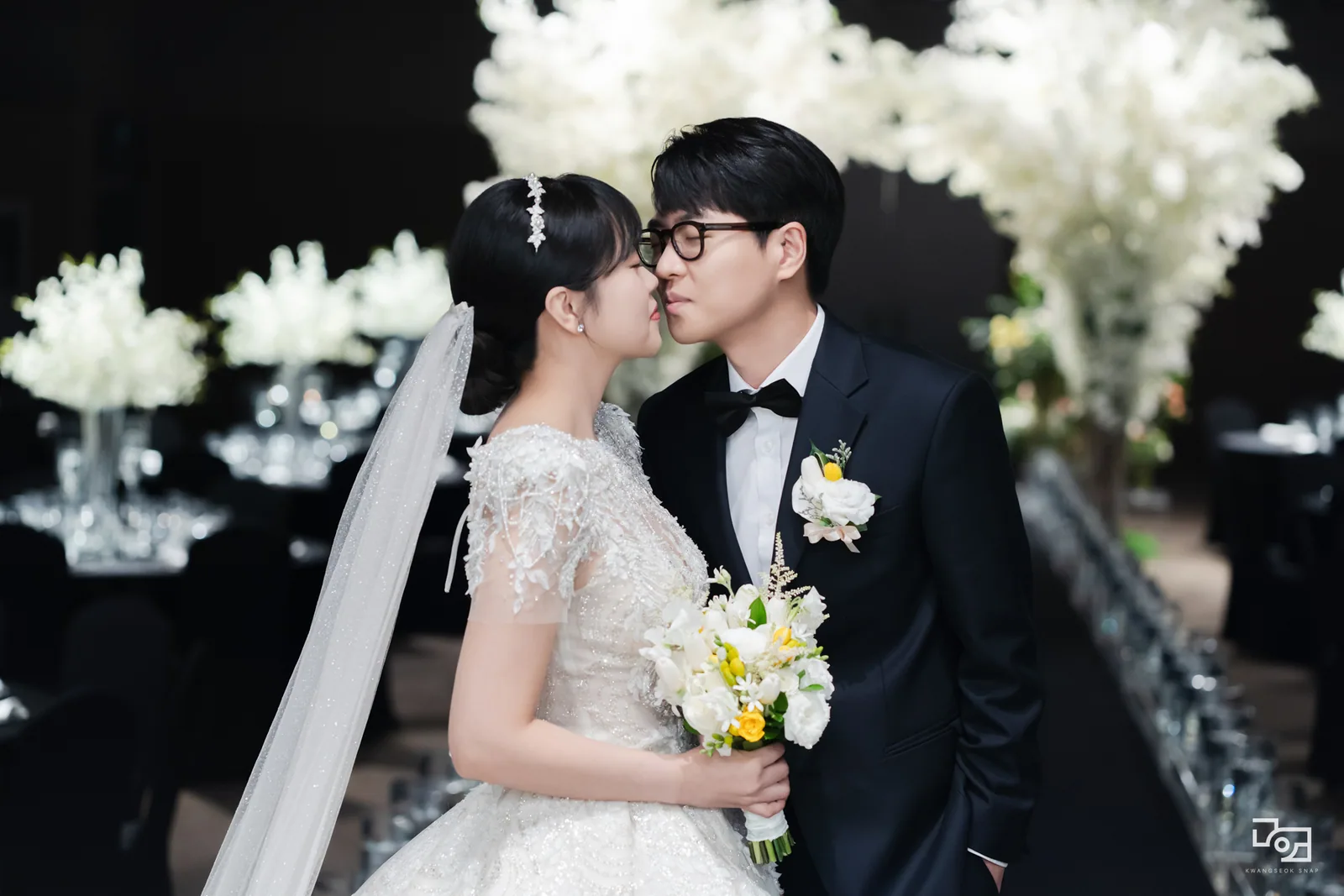 삼산월드컨벤션 식후 연출 본식스냅 03