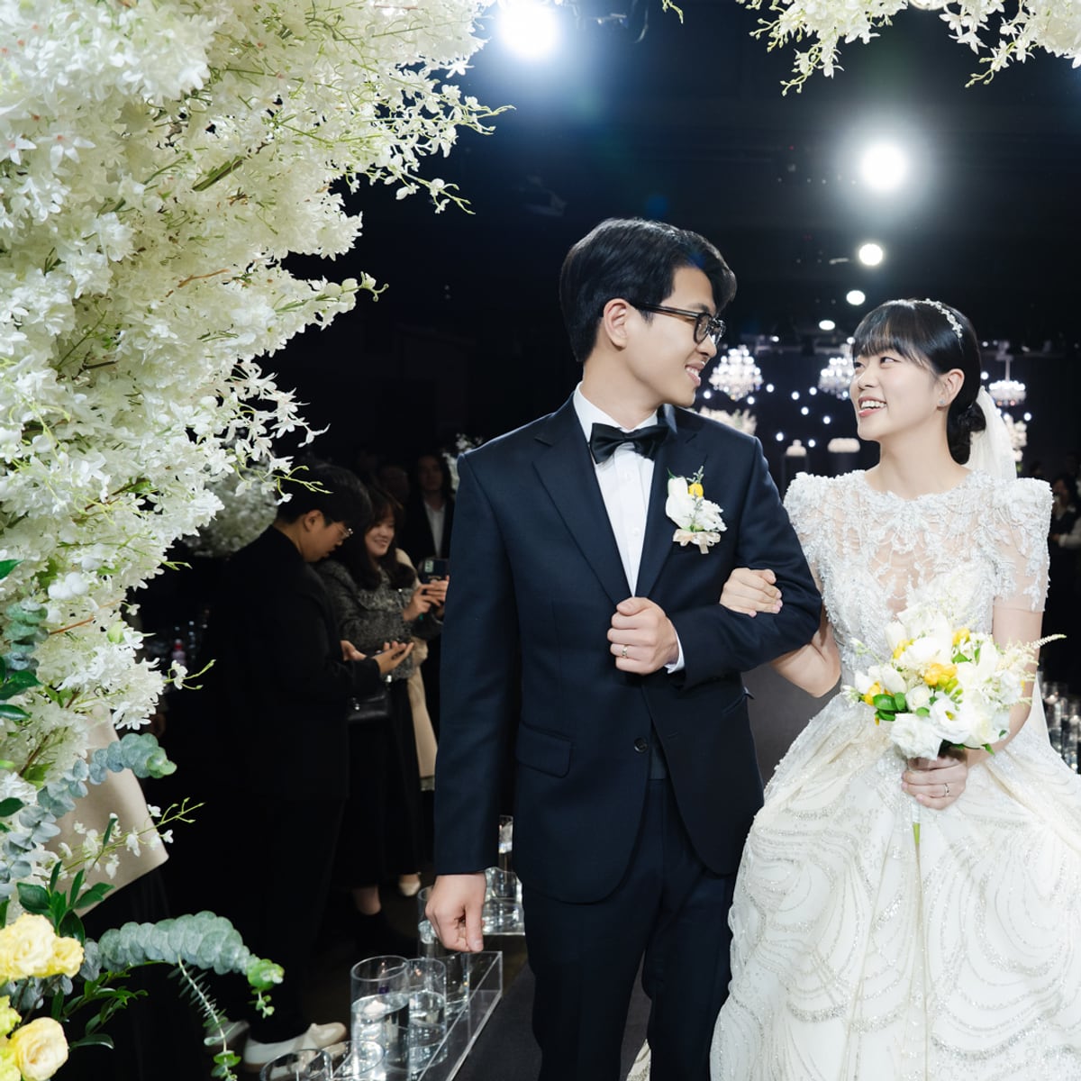 삼산월드컨벤션 단독홀 본식스냅 대표 이미지